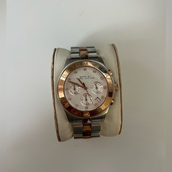 MARC by Marc Jacobs
Blade Two-Tone Watch, Stainless Steel/Rose Golden - Picture 5 of 7